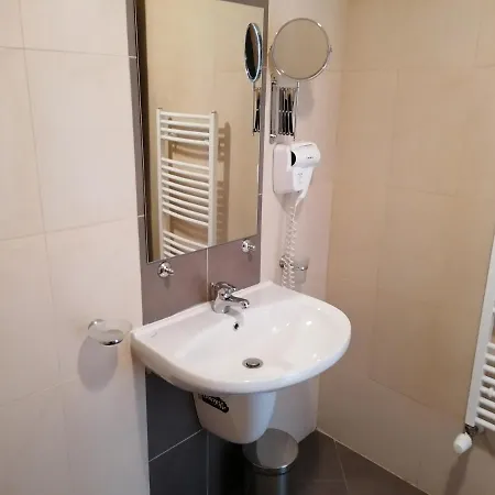 St John Hill Private Apartment *